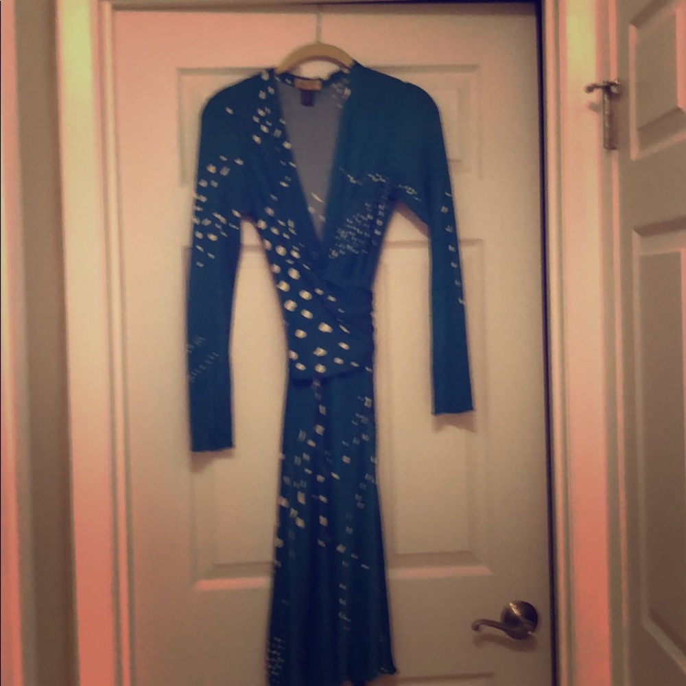 Stunning Issa wraparound dress